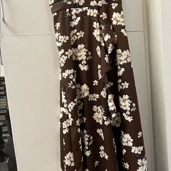 Beautiful floral dress for summer events - Picture 4 of 6